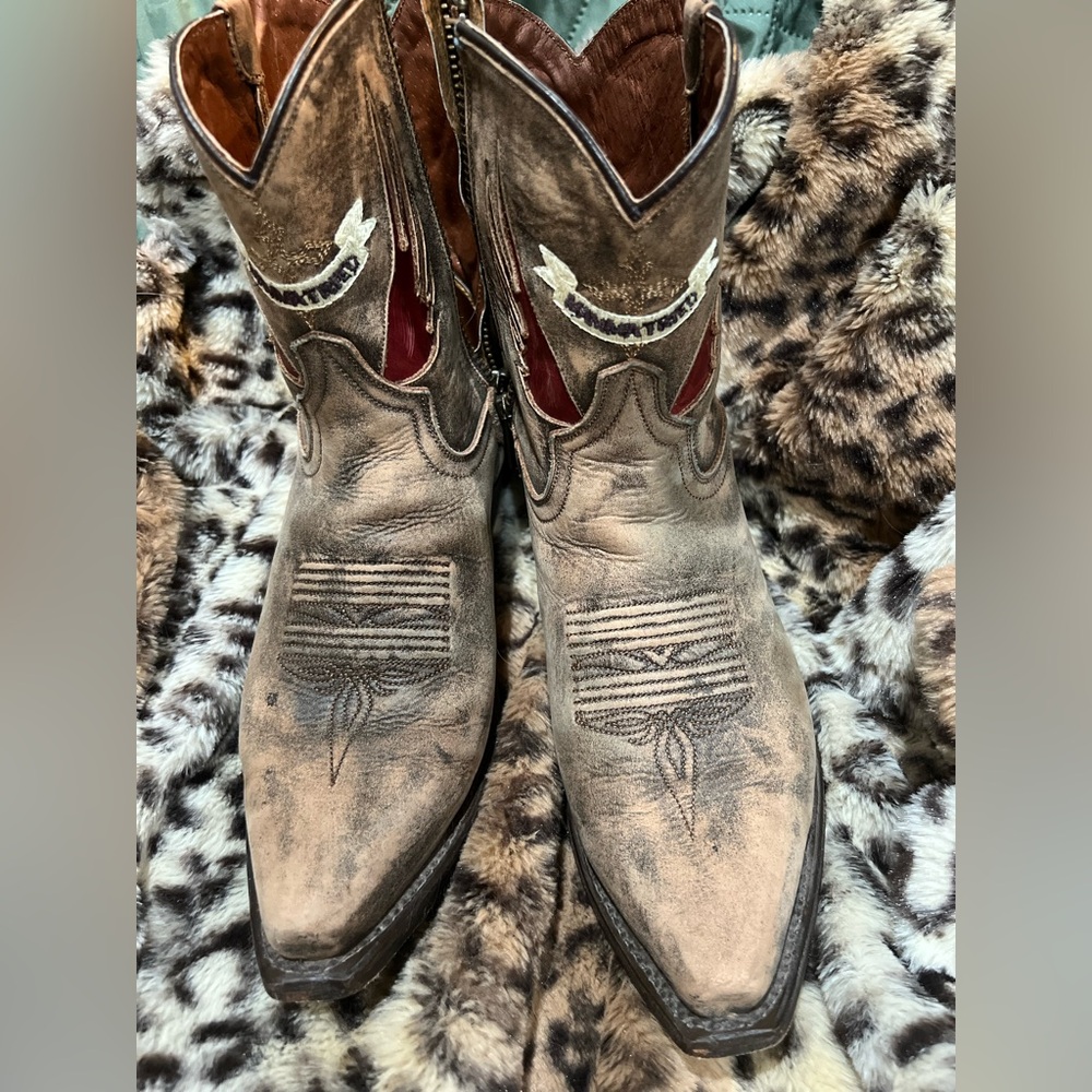 short cowboy boots